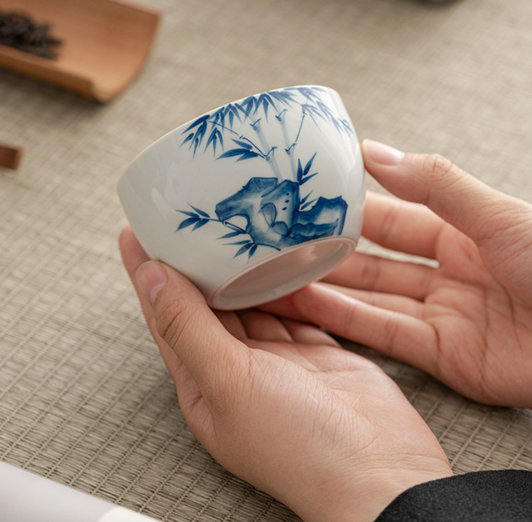 Ceramic Hand-painted Blue-and-White Porcelain Master Teacup - for Gongfu Tea Ceremony
