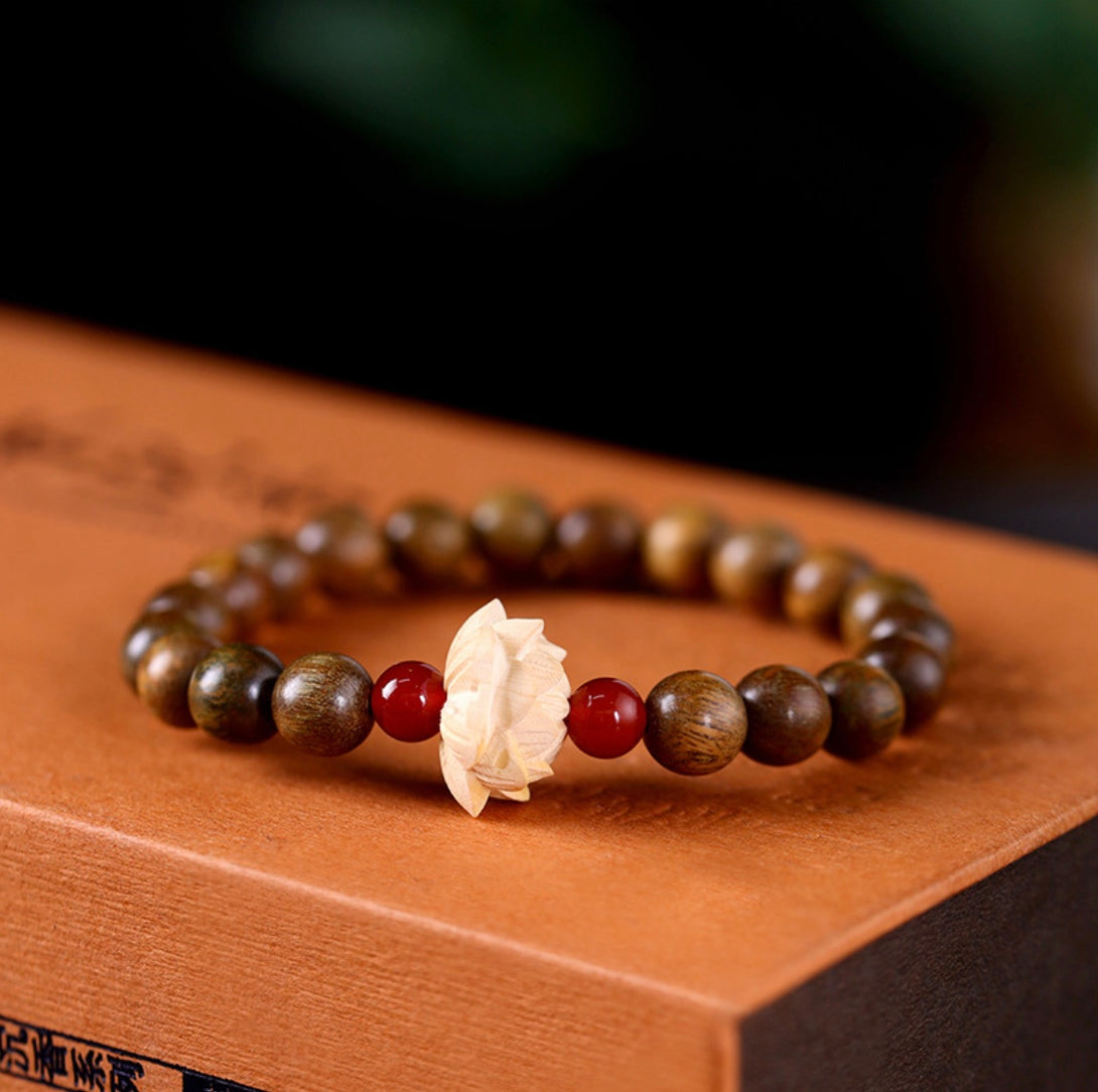 Minimalist Carved Lotus Sandalwood 8mm Wrist Mala Bracelet | Zen Zone Dharma Shop